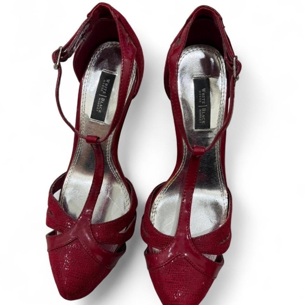White House Black Market Avery Red Snakeskin Patent T-Strap Heels Womens 7M - Picture 2 of 5